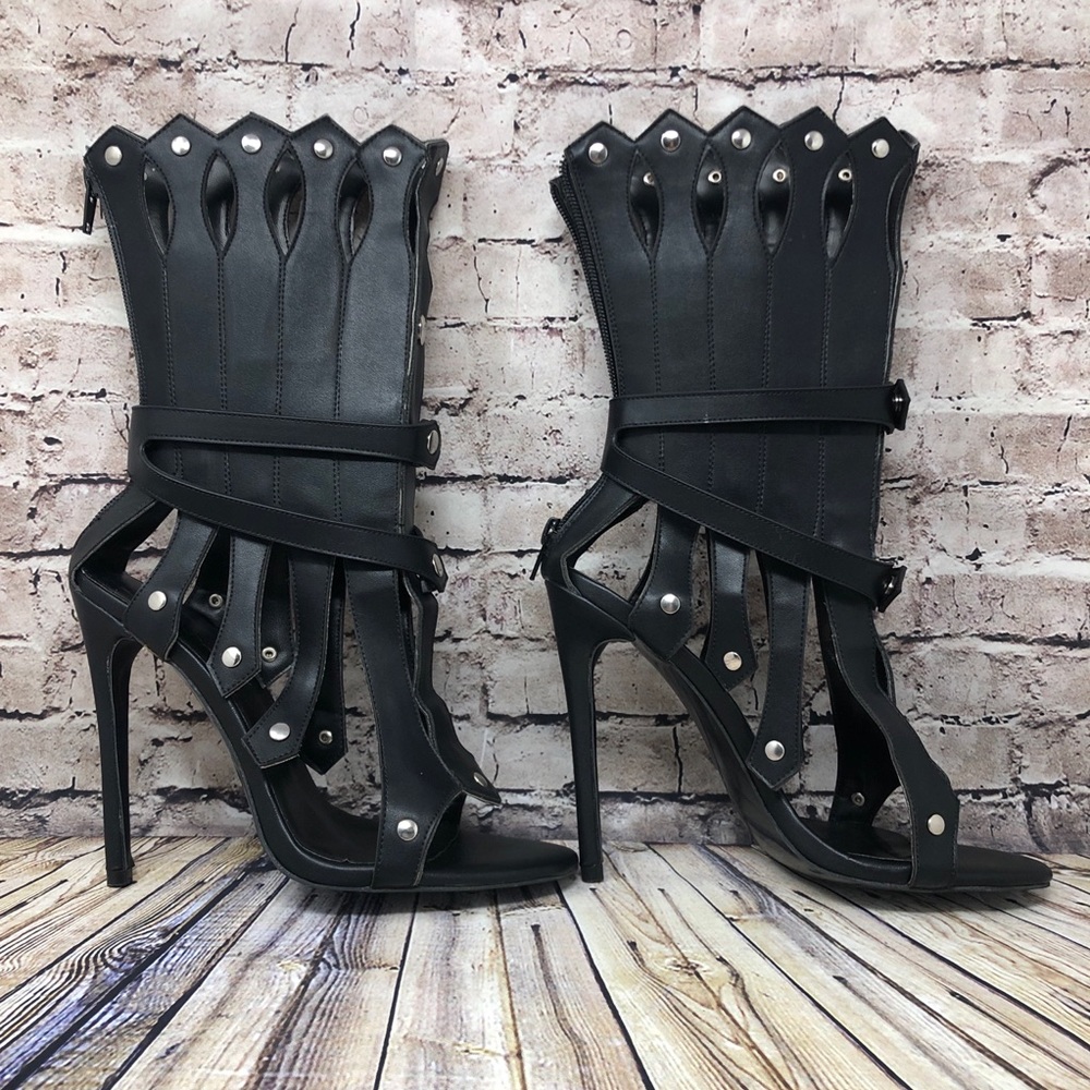 NWOT Gothic Heeled Open Sandal Booties